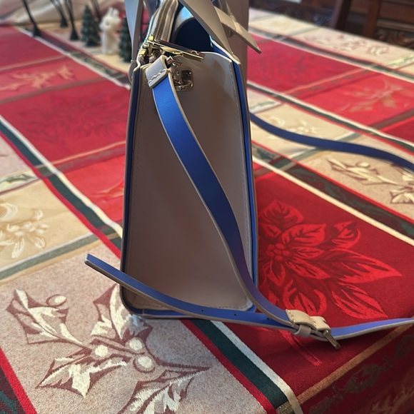 Kate Spade handbag beige with inside blue accent color in very good condition - Picture 8 of 11